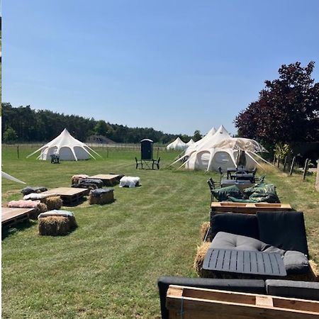 Natuur-Like Glamping In Bosland NeerNeerpelt المظهر الخارجي الصورة